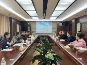 洛阳市商务局局长吕宗乐一行莅临酷游在线注册调研指导工作